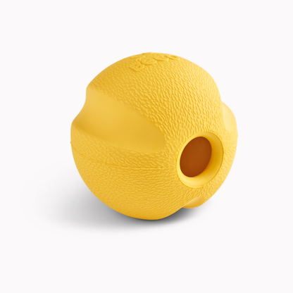 Beco - Fetch Ball | Apportboll i naturgummi (Orange eller gul)