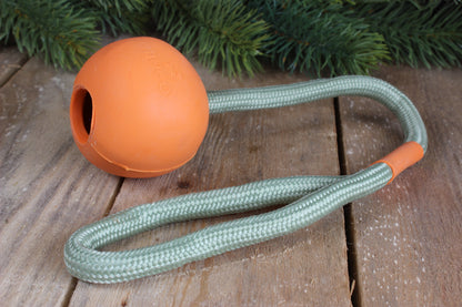 Beco - Slinger ball | Rund boll med rep (Gul eller orange)