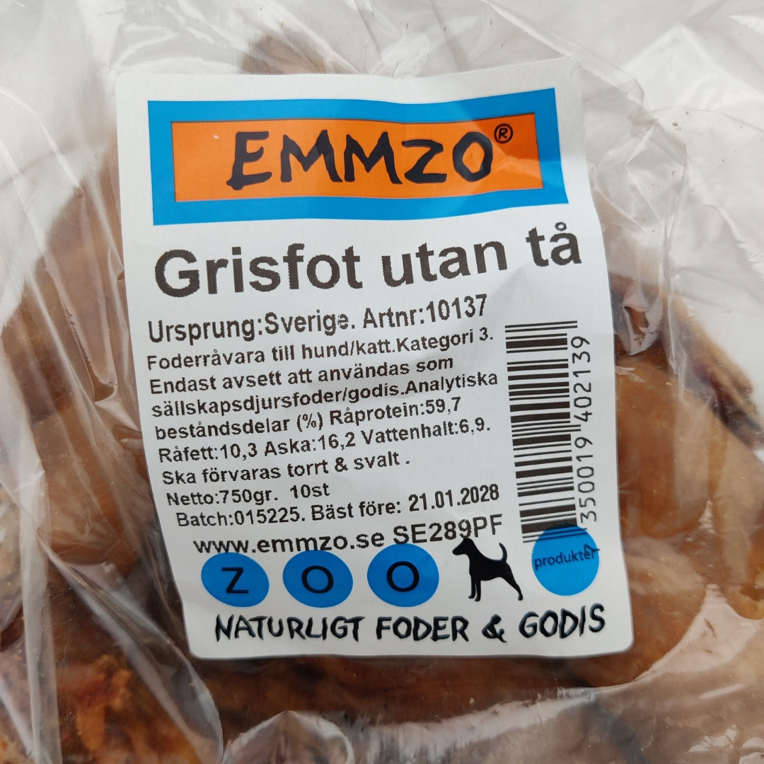 Närbild på Emmzo grisfot utan tå etikett med innehållsförteckning
