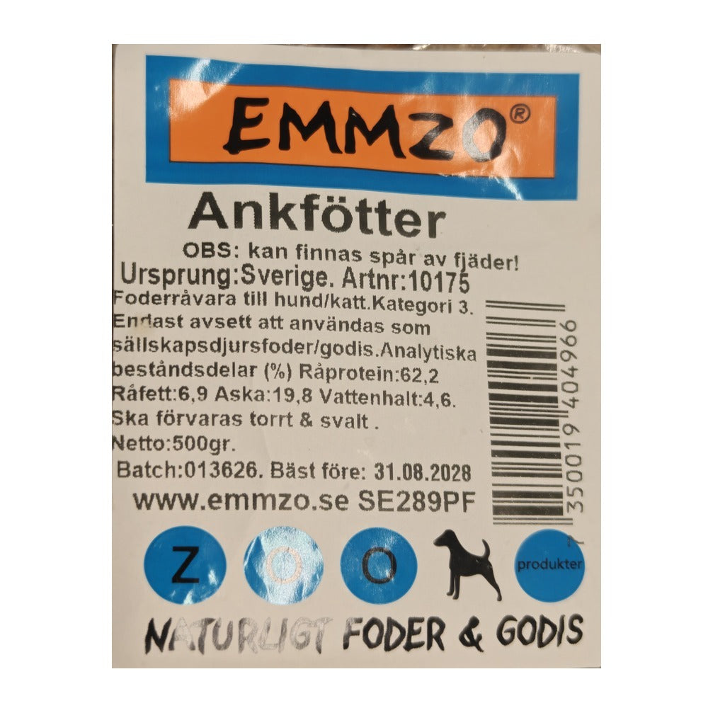Etikett på Emmzo ankfötter med analys, ursprung Sverige och nettovikt 500g