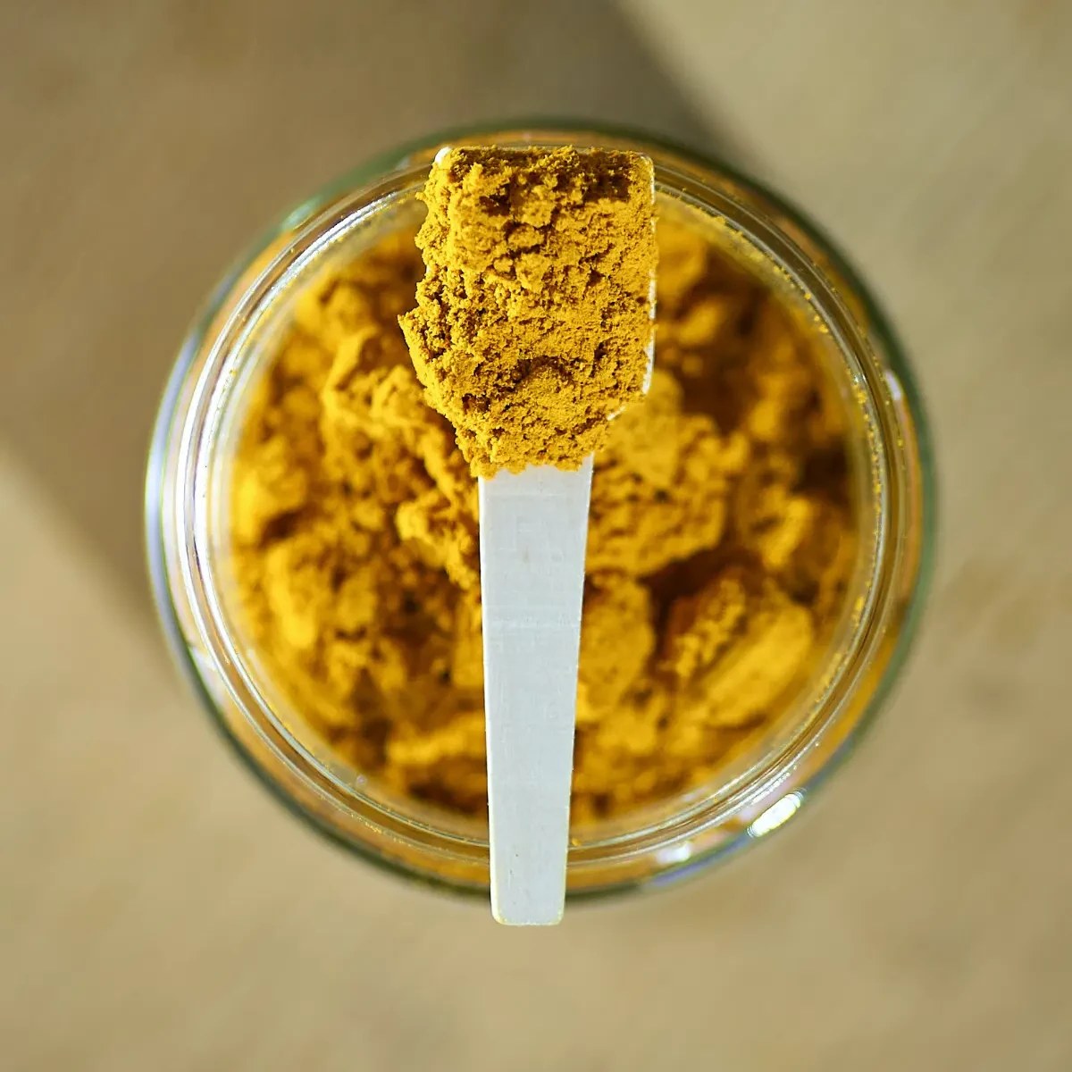 Glasburk med Golden Paste sedd ovanifrån